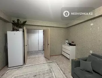 2-комнатная квартира, этаж 8 из 9, 62 м²