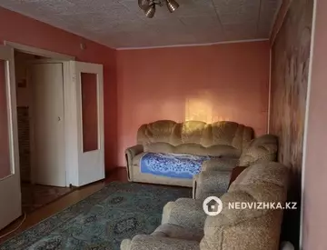 2-комнатная квартира, этаж 3 из 4, 54 м²