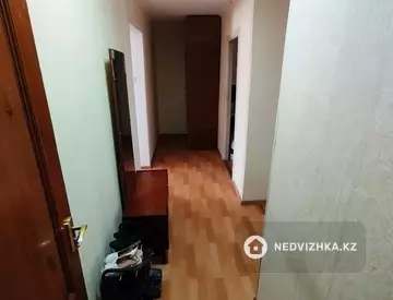 2-комнатная квартира, этаж 3 из 5, 48 м²