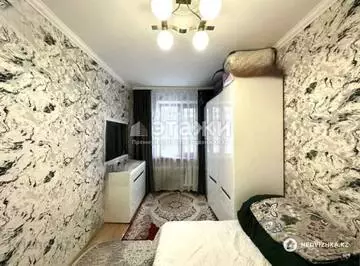 4-комнатная квартира, этаж 3 из 5, 74 м²