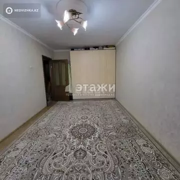 4-комнатная квартира, этаж 3 из 5, 74 м²