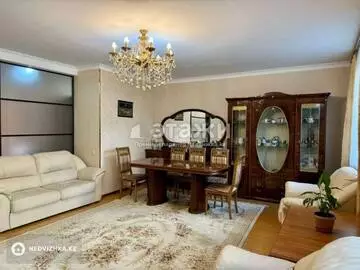 3-комнатная квартира, этаж 4 из 16, 110 м²