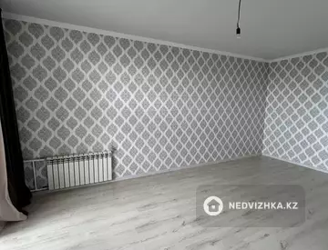 3-комнатная квартира, этаж 4 из 4, 76 м²