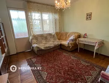 4-комнатная квартира, этаж 3 из 5, 110 м²