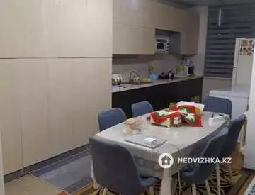 3-комнатная квартира, этаж 4 из 9, 92 м²