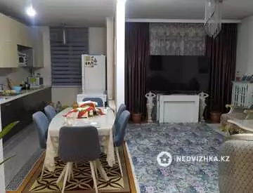 3-комнатная квартира, этаж 4 из 9, 92 м²