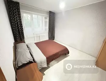 2-комнатная квартира, этаж 4 из 5, 48 м², посуточно