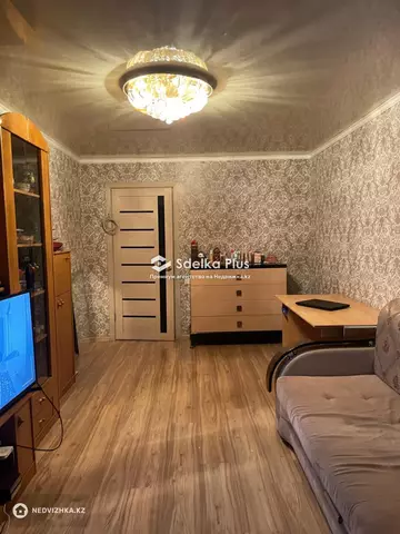 1-комнатная квартира, этаж 1 из 2, 37 м²