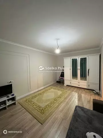 1-комнатная квартира, этаж 7 из 12, 42 м²