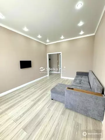 2-комнатная квартира, этаж 5 из 12, 60 м²