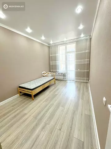 2-комнатная квартира, этаж 5 из 12, 60 м²