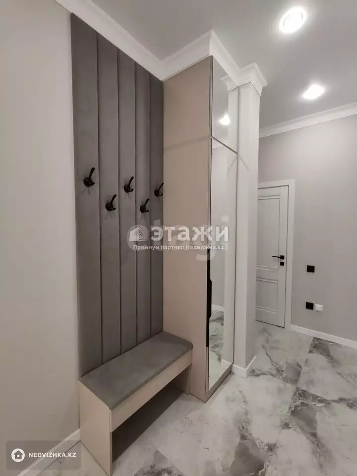 60 м², 3-комнатная квартира, этаж 12 из 17, 60 м², изображение - 1
