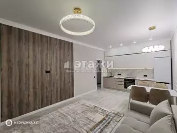 60 м², 3-комнатная квартира, этаж 12 из 17, 60 м², изображение - 1