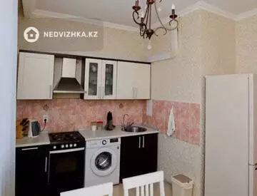 2-комнатная квартира, этаж 8 из 15, 64 м²