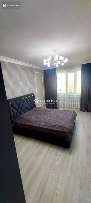 3-комнатная квартира, этаж 14 из 14, 90 м²