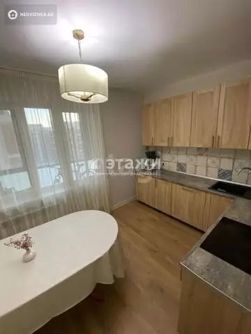 70 м², 2-комнатная квартира, этаж 8 из 17, 70 м², изображение - 4