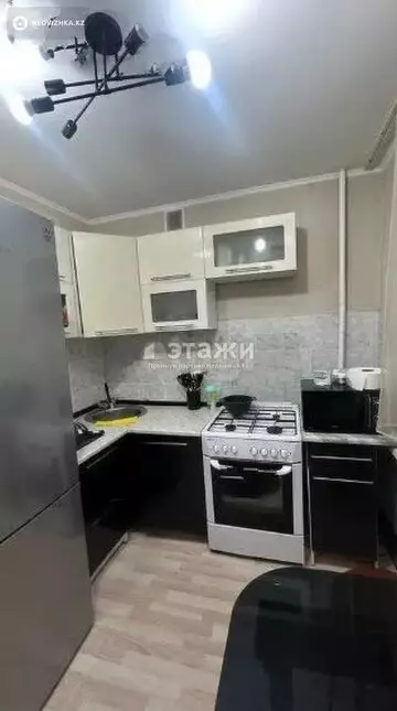 1-комнатная квартира, этаж 3 из 5, 33 м²