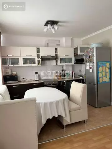 2-комнатная квартира, этаж 9 из 9, 57 м²