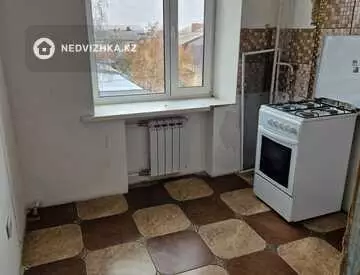 1-комнатная квартира, этаж 3 из 5, 31 м²