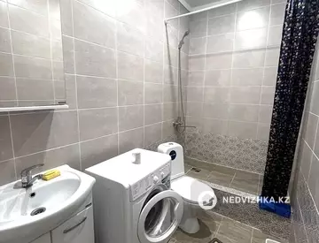 1-комнатная квартира, этаж 3 из 10, 40 м²