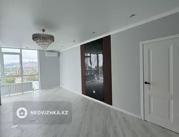 2-комнатная квартира, этаж 11 из 13, 61 м²