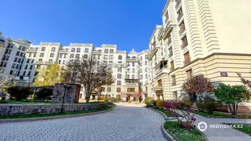 3-комнатная квартира, этаж 2 из 6, 140 м², на длительный срок