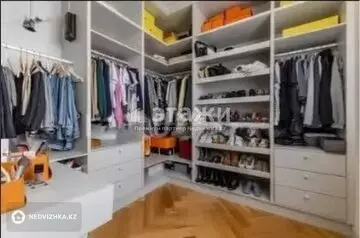 129.6 м², 4-комнатная квартира, этаж 1 из 9, 130 м², изображение - 5