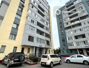 2-комнатная квартира, этаж 4 из 10, 68 м²