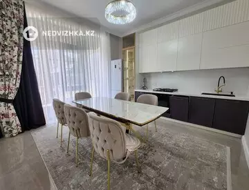 4-комнатный дом, 10 соток, 182 м²