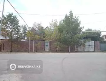 5-комнатный дом, 16 соток, 320 м²