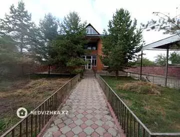 5-комнатный дом, 16 соток, 320 м²