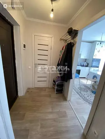 1-комнатная квартира, этаж 14 из 16, 35 м²