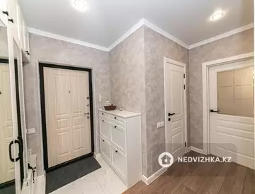 3-комнатная квартира, этаж 9 из 10, 104 м²