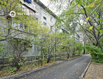 2-комнатная квартира, этаж 4 из 4, 43 м²