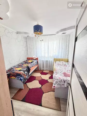 3-комнатная квартира, этаж 14 из 16, 100 м²