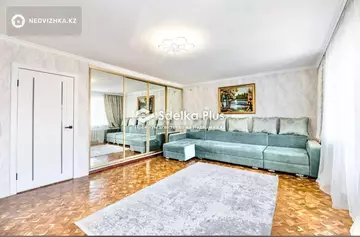 3-комнатная квартира, этаж 3 из 5, 90 м²