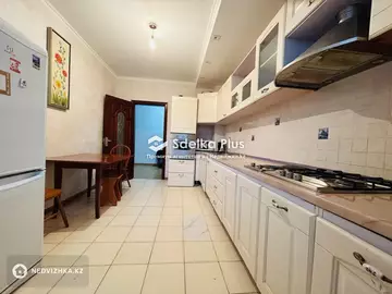 2-комнатная квартира, этаж 2 из 10, 71 м²