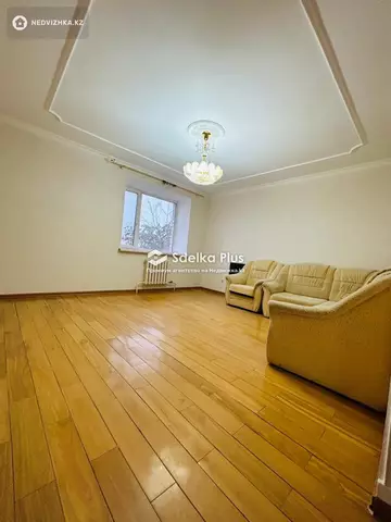 2-комнатная квартира, этаж 2 из 10, 71 м²