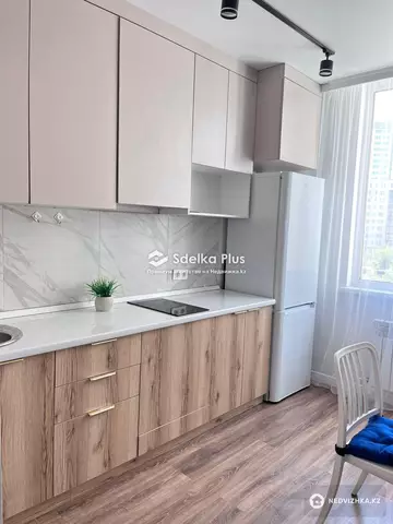 1-комнатная квартира, этаж 3 из 10, 35 м²