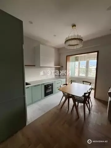 3-комнатная квартира, этаж 8 из 19, 71 м²