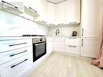 1-комнатная квартира, этаж 9 из 9, 41 м²