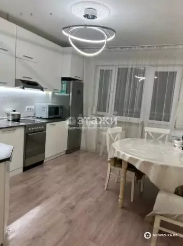 3-комнатная квартира, этаж 6 из 6, 80 м²