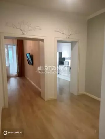 2-комнатная квартира, этаж 4 из 4, 82 м²