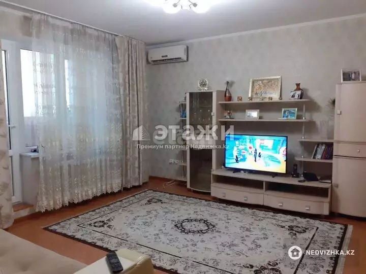 52.3 м², 2-комнатная квартира, этаж 1 из 10, 52 м², изображение - 1