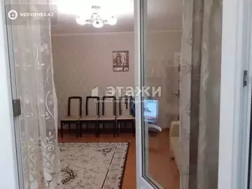 2-комнатная квартира, этаж 1 из 10, 52 м²