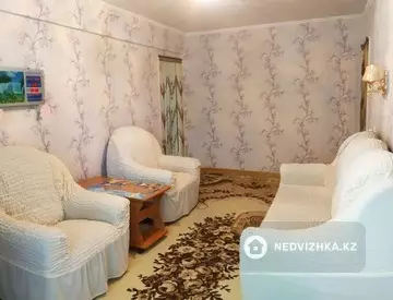 3-комнатная квартира, этаж 2 из 5, 60 м²