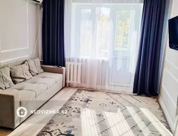 1-комнатная квартира, этаж 3 из 4, 35 м², на длительный срок