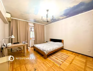 2-комнатная квартира, этаж 2 из 5, 75 м²