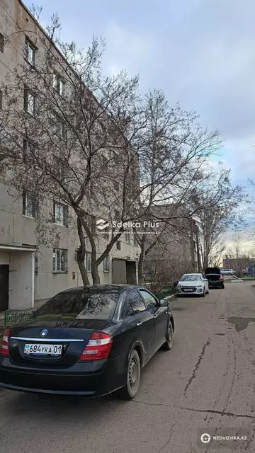 1-комнатная квартира, этаж 3 из 5, 36 м²