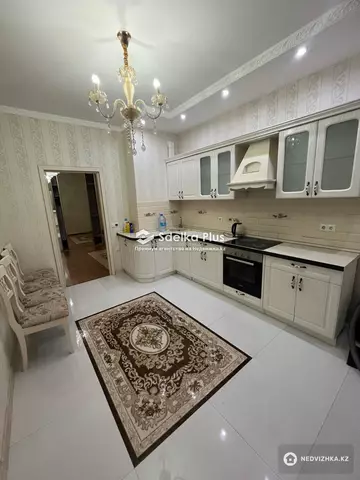 2-комнатная квартира, этаж 3 из 10, 75 м²